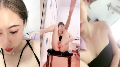  왕눈이 왕홍 동생!한줄기 깨끗한 분혈!얼굴을 가린 채 소품을 위로하고, 엉덩이를 치켜들고, 구멍을 뚫고 잡아당기며, 다리를 벌리고 거울을 향해